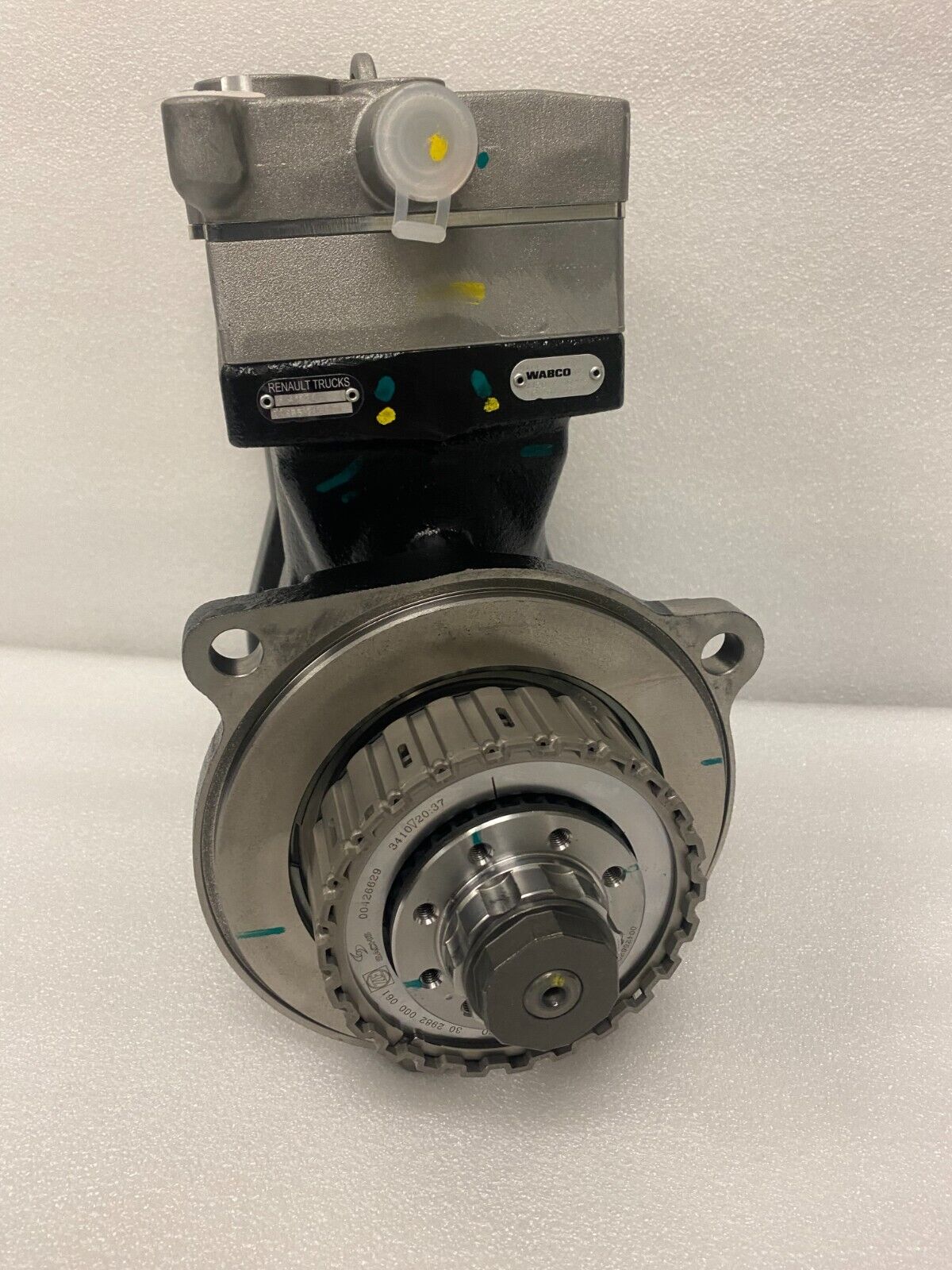 Air Compressor Twin Cylinder Compressor Flange Mounted Kenworth, Peterbilt, Mack, Volvo
