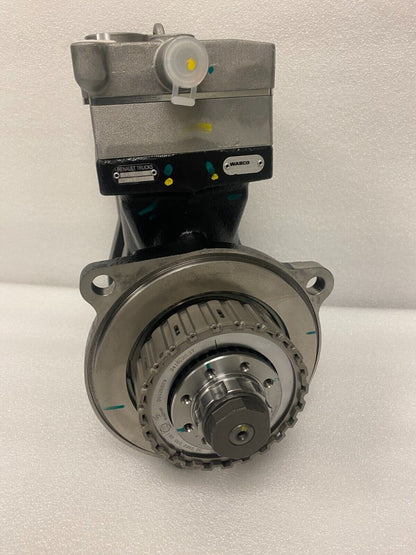 Air Compressor Twin Cylinder Compressor Flange Mounted Kenworth, Peterbilt, Mack, Volvo